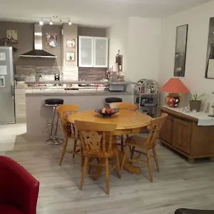 https://superbe-appartement-lumineux-au-sud-d-orange.fr-provencehotel.com